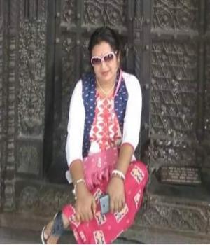 বাংলাটা ঠিক আসে না