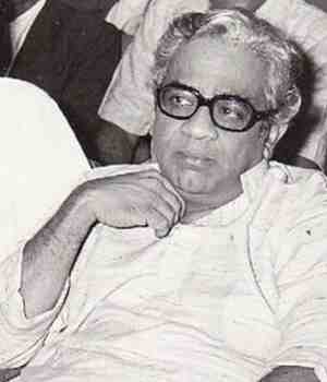 पु लं देशपांडे : एक अजब रसायन